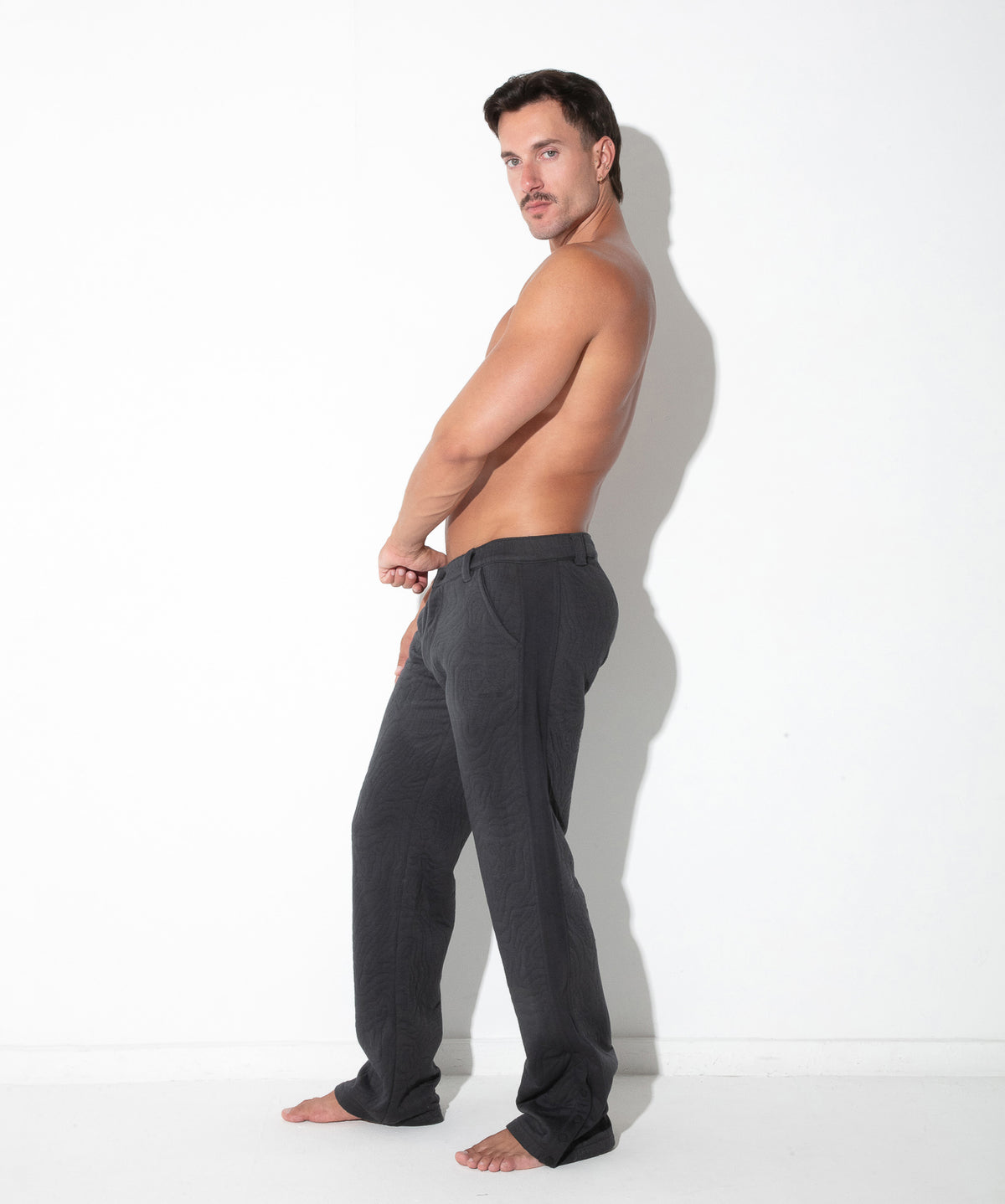 Gesteppte Hose mit Druckknopf-Details 9787 - Code 22 - Shop Deutschland Noodosz