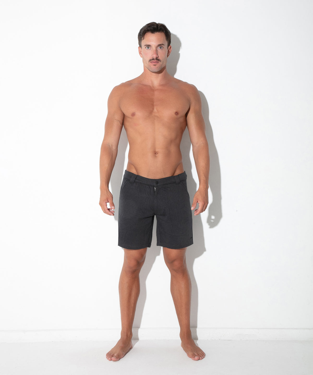 Gesteppte Shorts mit Druckknopf-Details 9788 - Code 22 - Shop Deutschland Noodosz