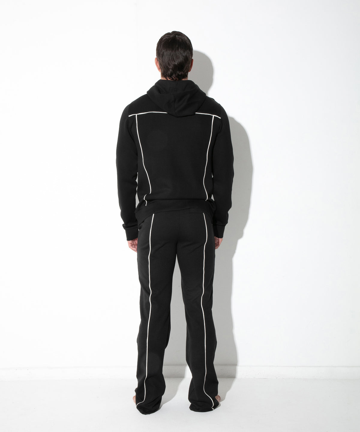Lounge-Hoodie mit Kontrast-Paspeln 9943 – Bordeaux - Code 22 - Shop Deutschland Noodosz