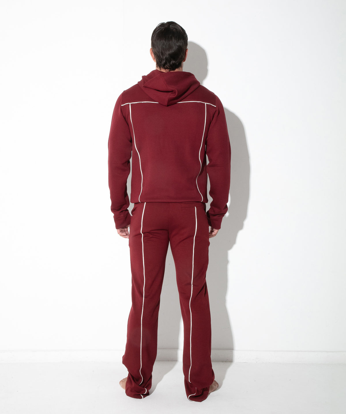 Lounge-Hoodie mit Kontrast-Paspeln 9943 – Bordeaux - Code 22 - Shop Deutschland Noodosz
