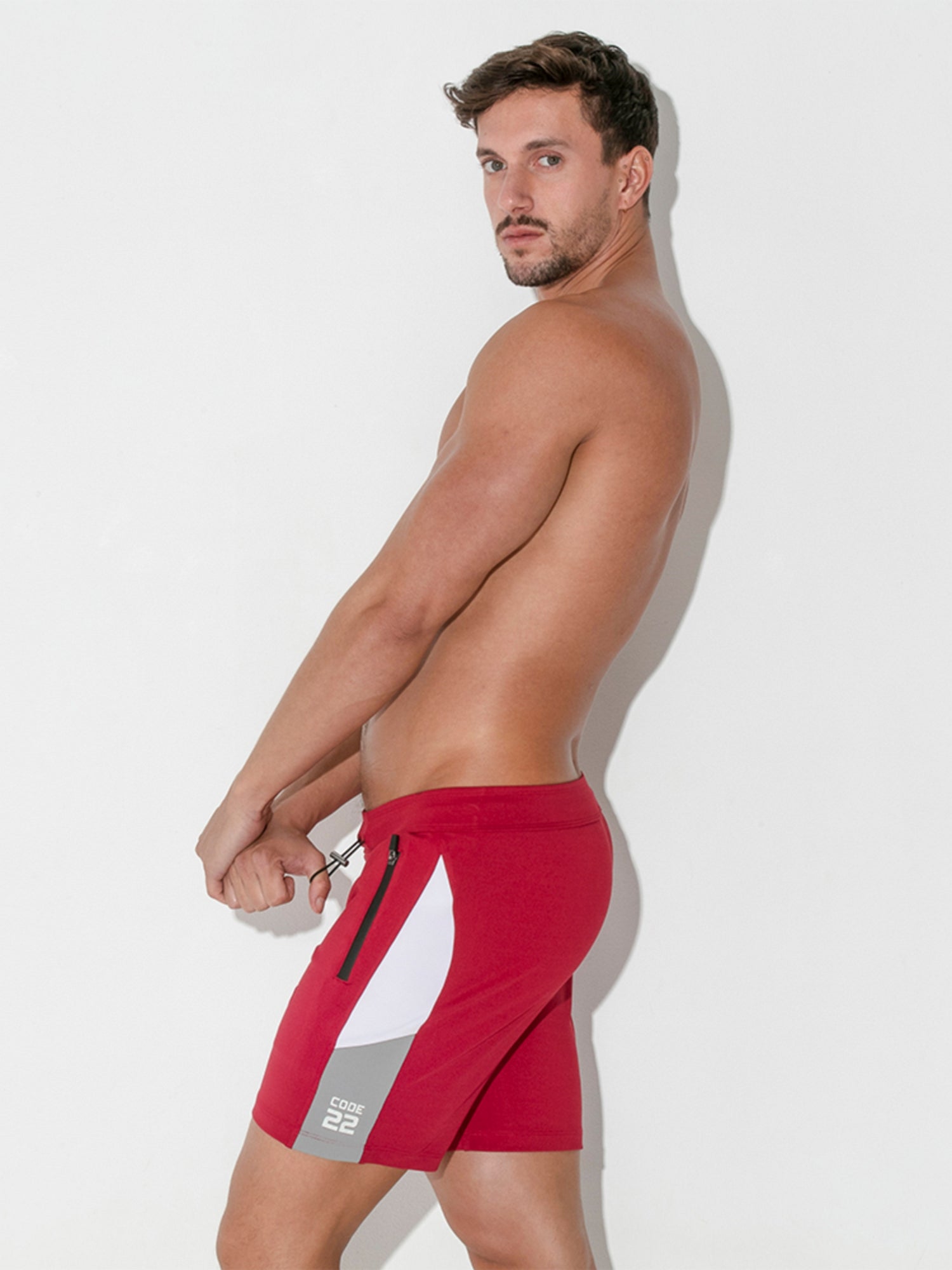 CODE 22 RUSH SHORT - 9923 kurze Sporthose - noodosz CODE 22 RUSH SHORT - 9923 kurze Sporthose Code 22 Kleidung & Accessoires:Herrenmode:Fitnessmode:Sporttops nudosz.myshopify.com