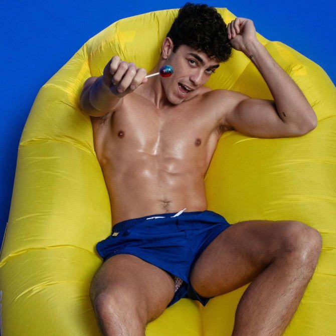 Oberschenkellange Badeshorts – Royalblau - TOF Paris - Shop Deutschland Noodosz