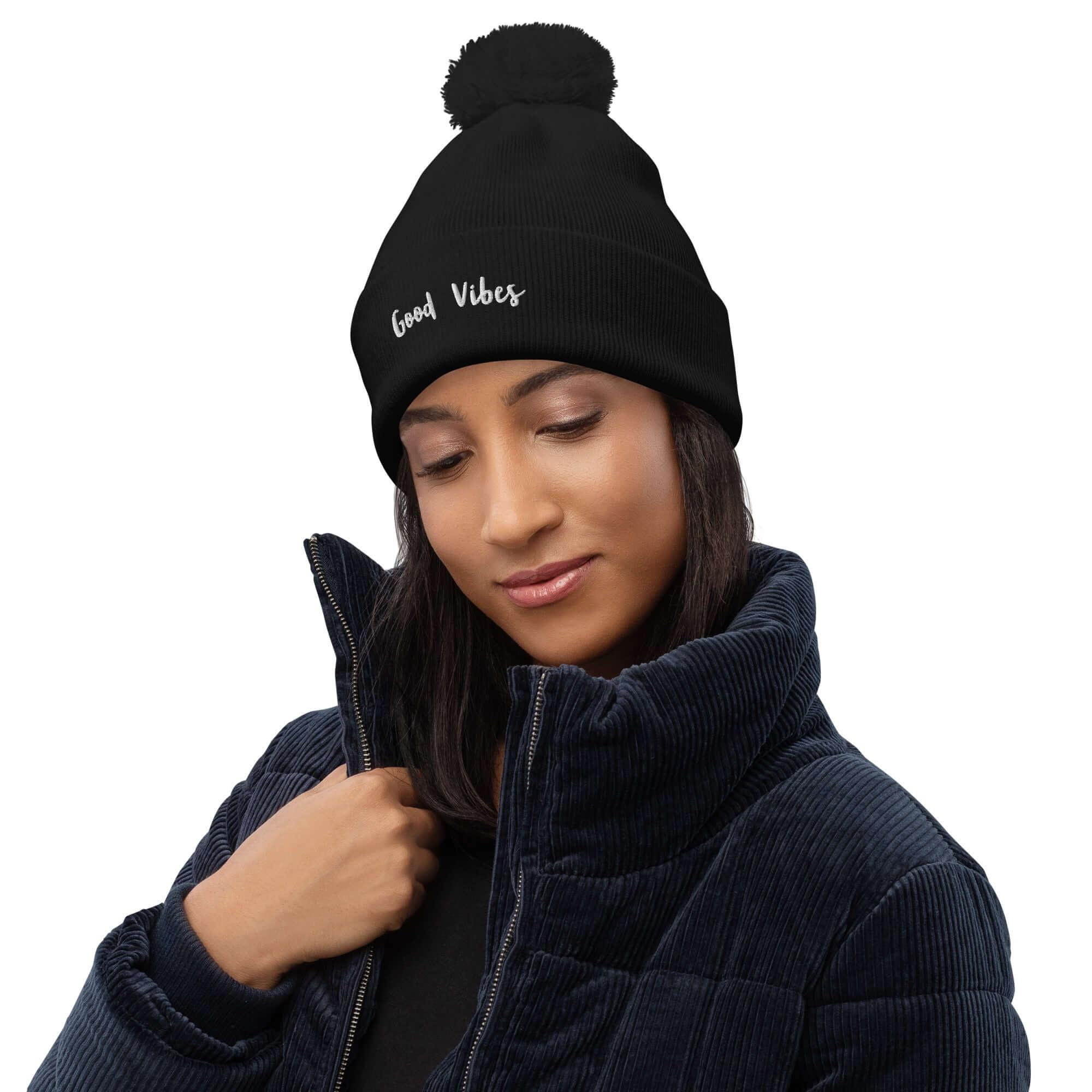 TOV Bommel - Beanie | GOOD VIBES (Schwarz) * Unisex - Time Of Vibes - Shop Deutschland Noodosz
