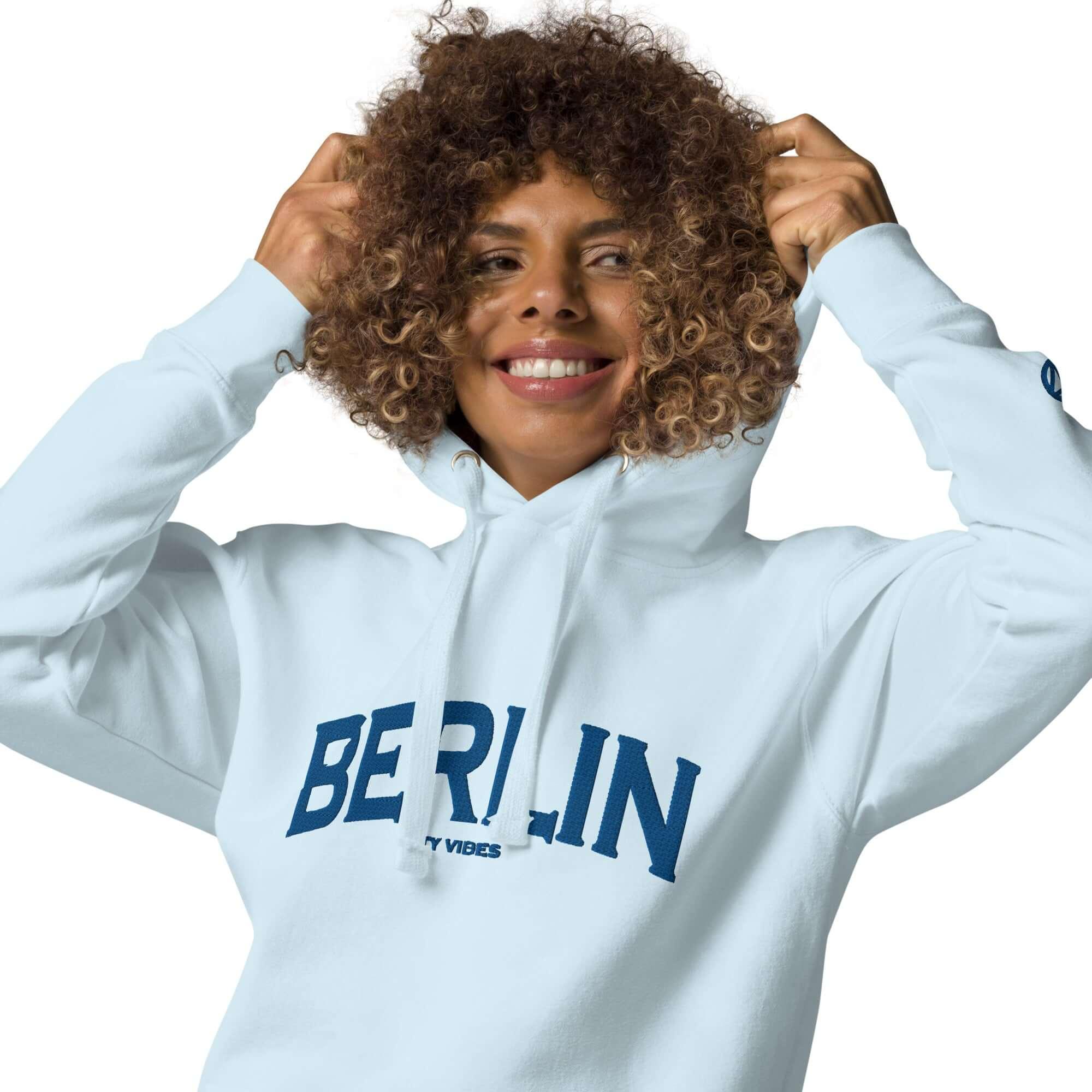 TOV Hoodie City | BERLIN (Hellblau/Blau) * Unisex - Time Of Vibes - Shop Deutschland Noodosz